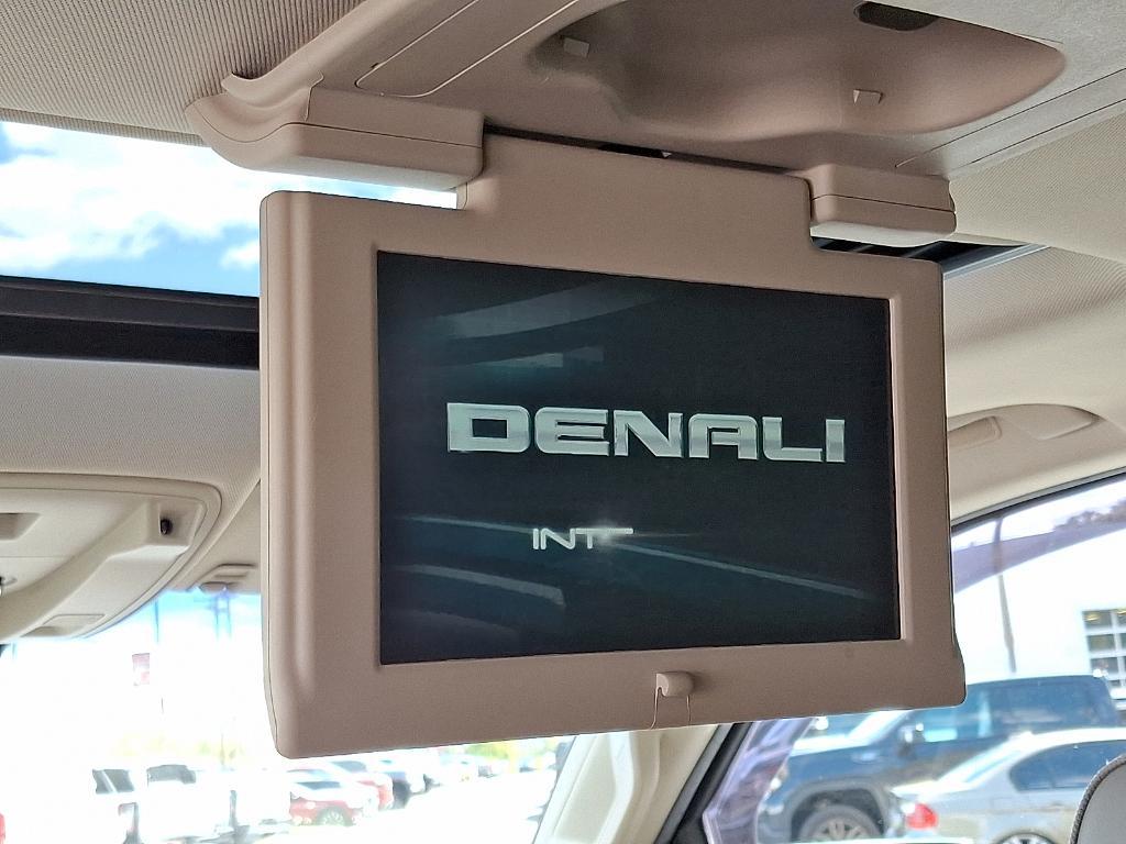 used 2018 GMC Yukon car, priced at $35,785