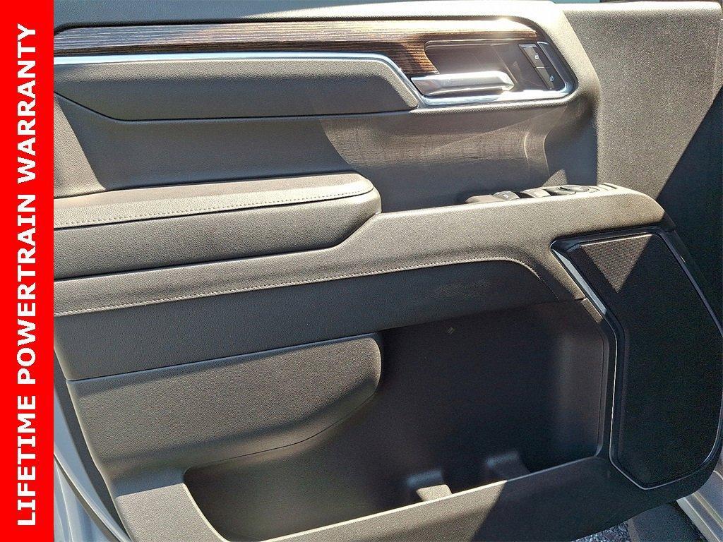 used 2024 GMC Sierra 1500 car, priced at $44,321