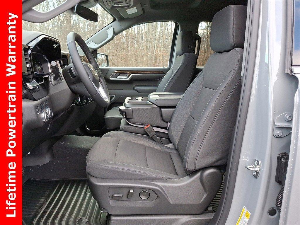 new 2025 GMC Sierra 1500 car, priced at $53,085