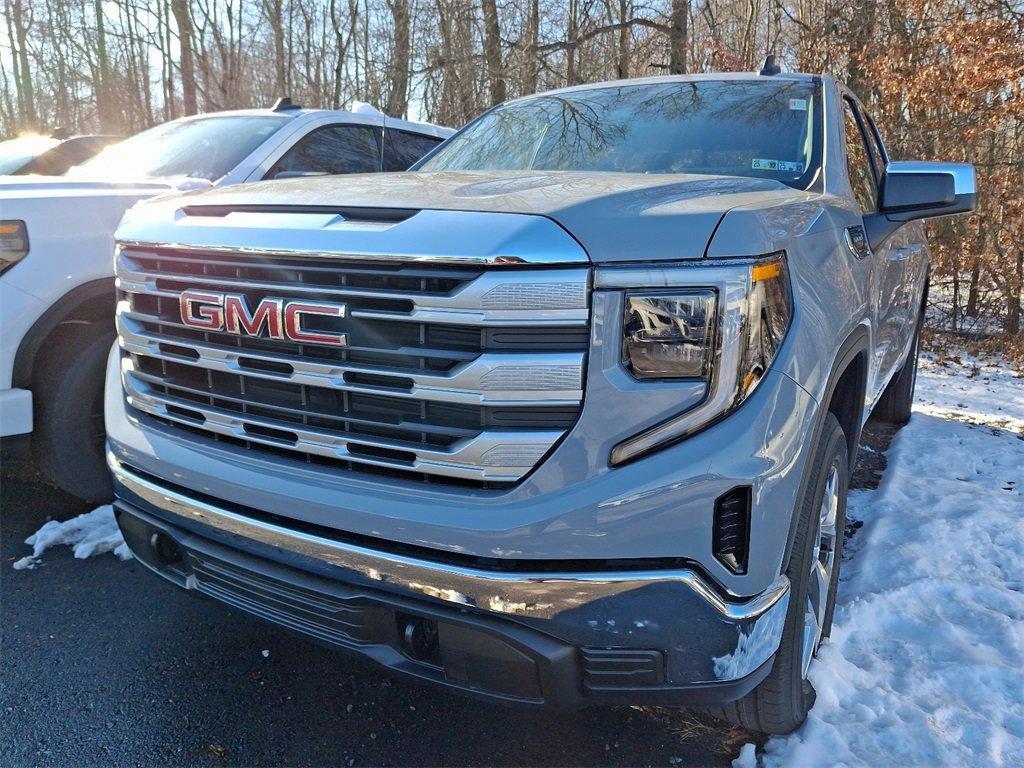 new 2025 GMC Sierra 1500 car, priced at $54,585