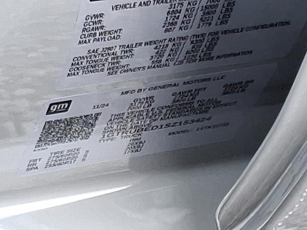 new 2025 GMC Sierra 1500 car, priced at $51,835