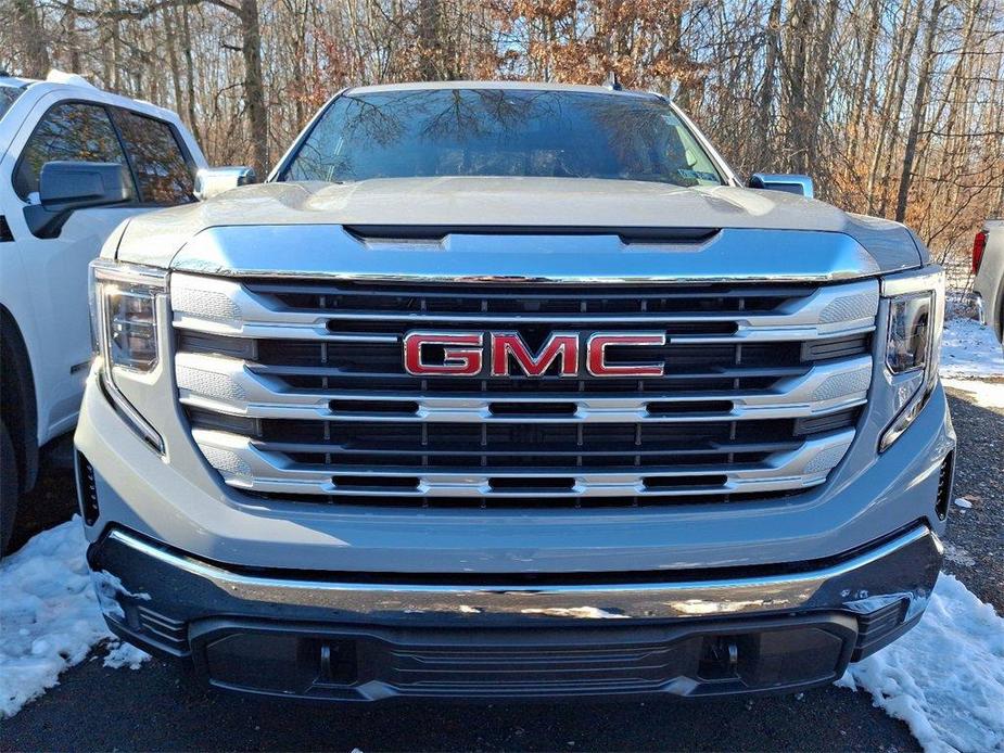 new 2025 GMC Sierra 1500 car, priced at $54,585