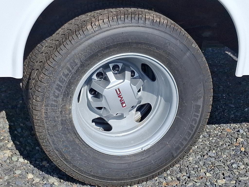 new 2025 GMC Sierra 3500 car, priced at $76,990