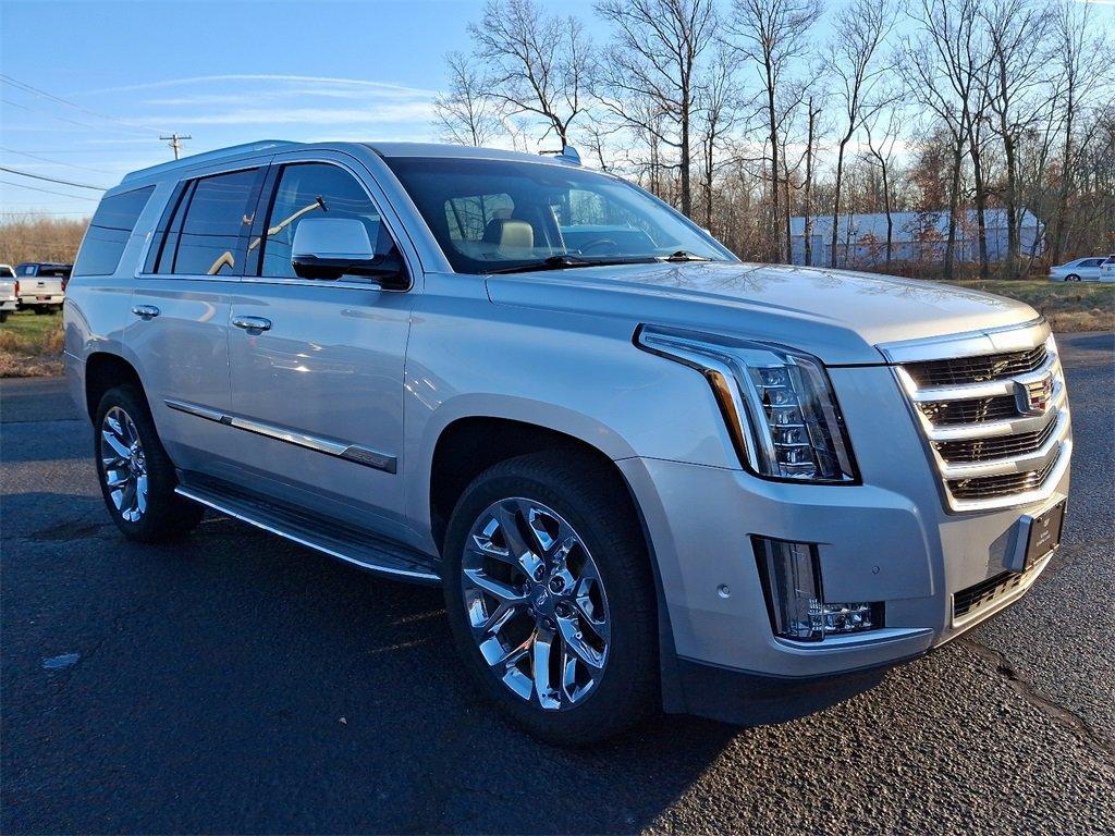 used 2017 Cadillac Escalade car, priced at $25,999