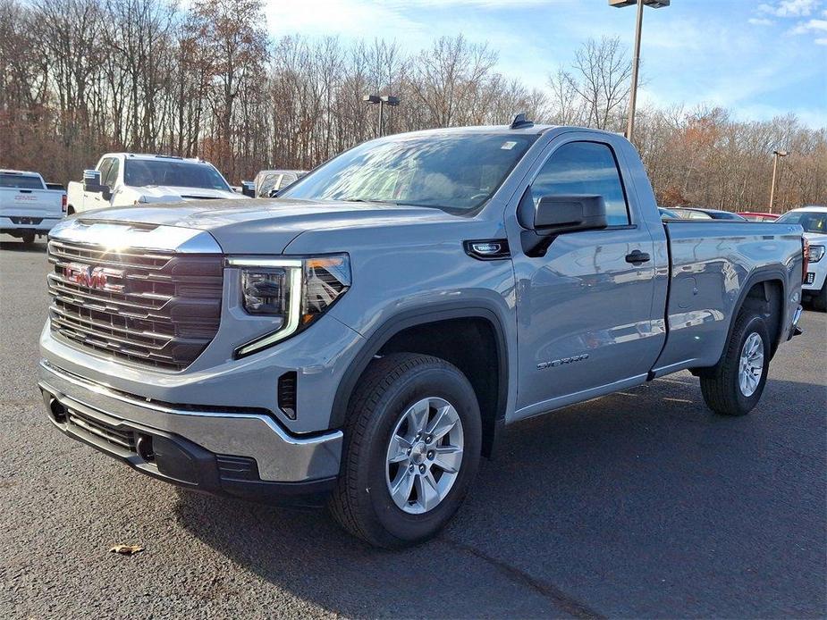 new 2025 GMC Sierra 1500 car, priced at $43,820