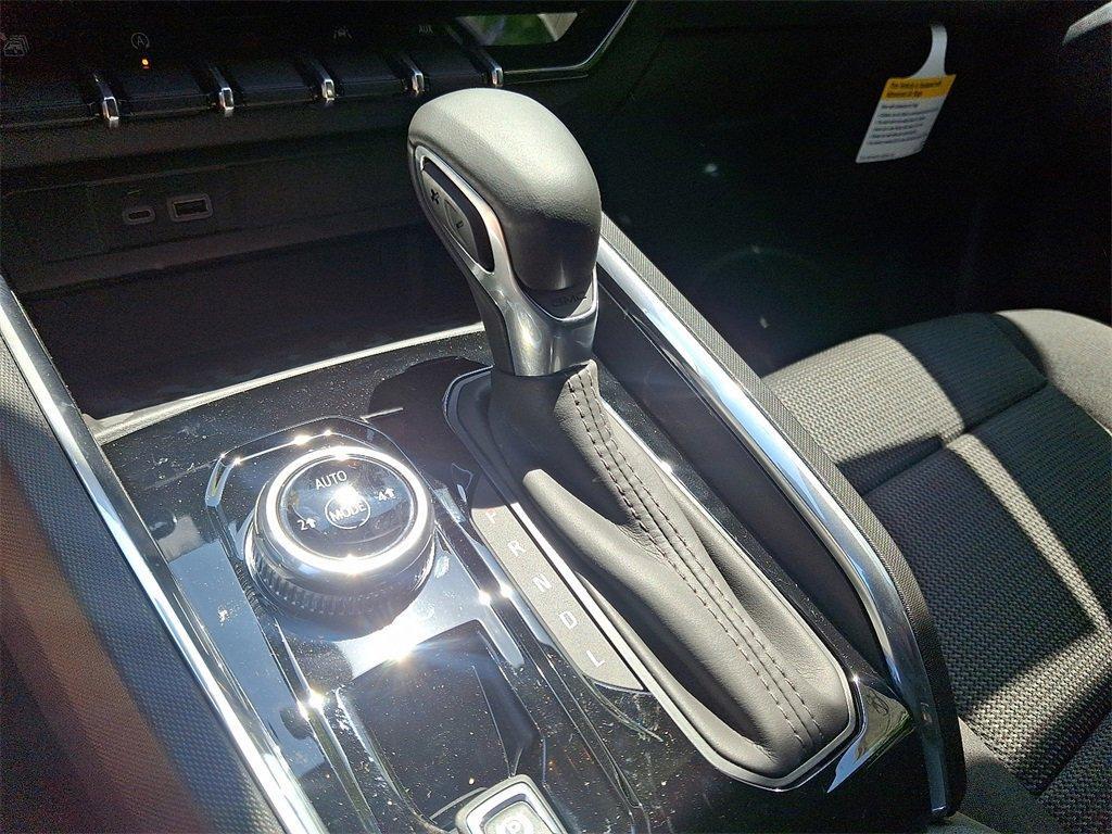 new 2025 GMC Canyon car, priced at $46,885