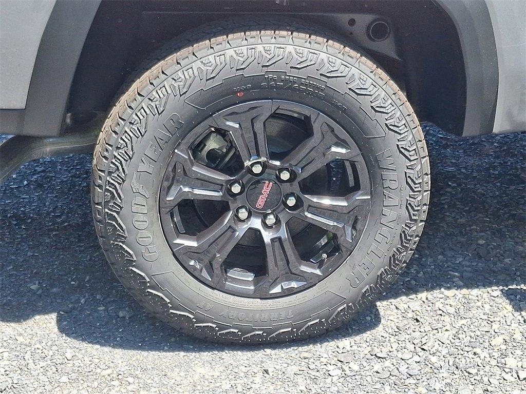 new 2025 GMC Canyon car, priced at $46,885