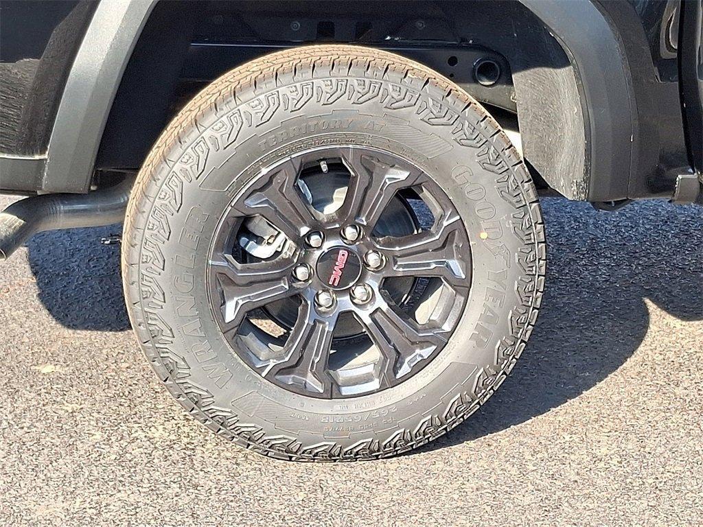 new 2025 GMC Canyon car, priced at $46,320