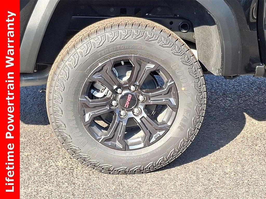 new 2025 GMC Canyon car, priced at $44,820