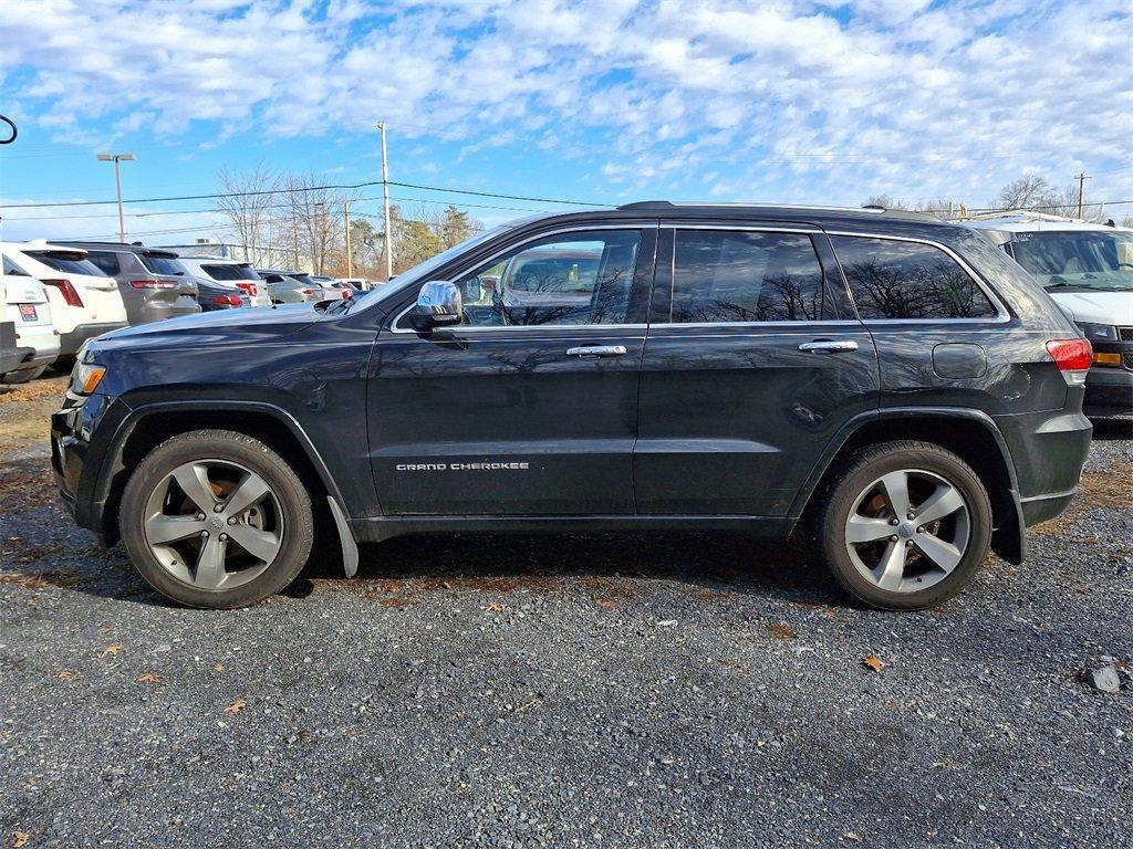 used 2015 Jeep Grand Cherokee car, priced at $15,995