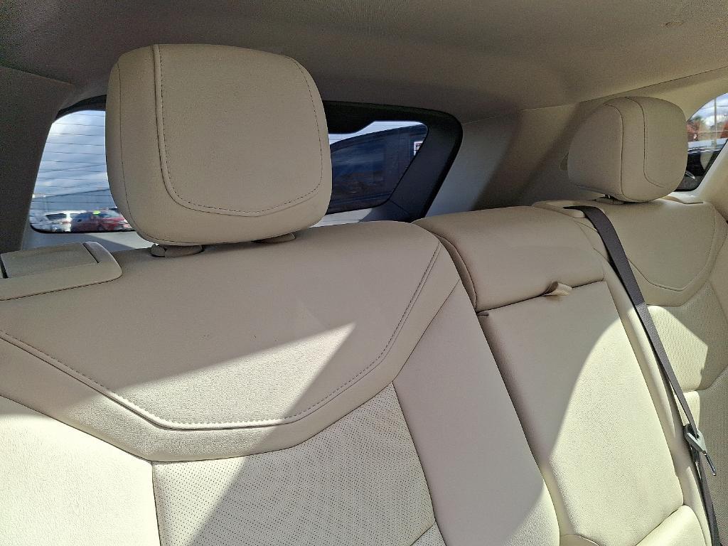 used 2022 Cadillac XT5 car, priced at $31,998