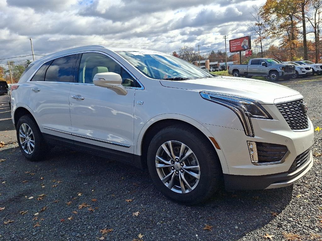 used 2022 Cadillac XT5 car, priced at $31,998