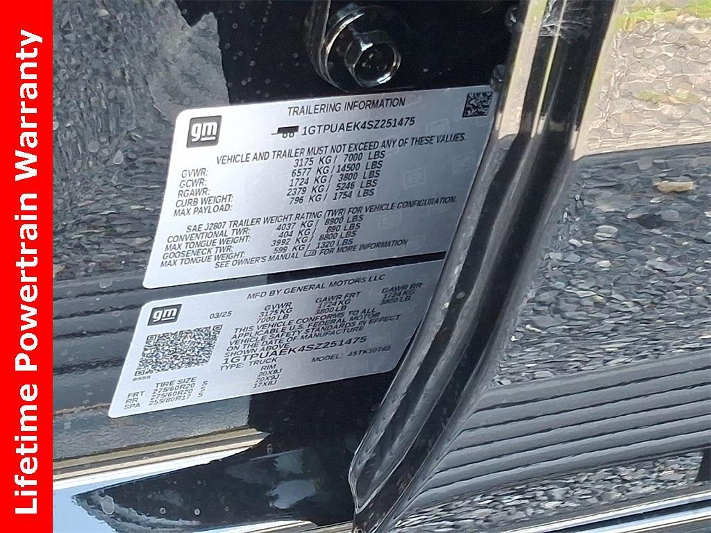 new 2025 GMC Sierra 1500 car, priced at $45,480