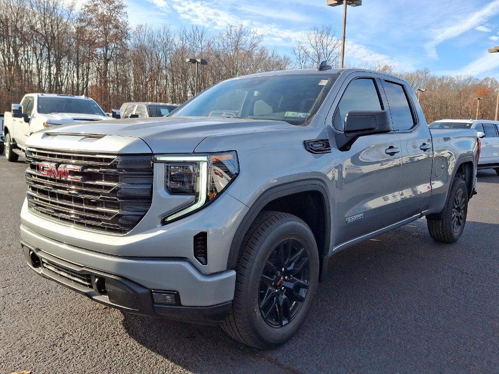 new 2025 GMC Sierra 1500 car, priced at $49,790