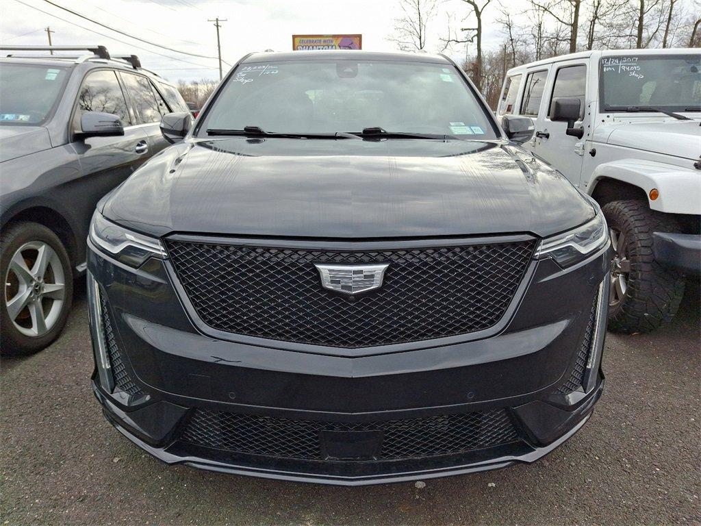 used 2022 Cadillac XT6 car, priced at $41,995