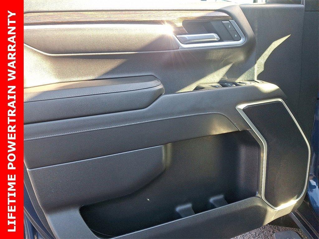 used 2022 GMC Sierra 1500 car, priced at $38,884