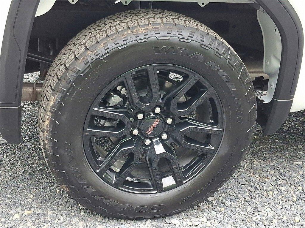 new 2025 GMC Sierra 1500 car, priced at $45,595