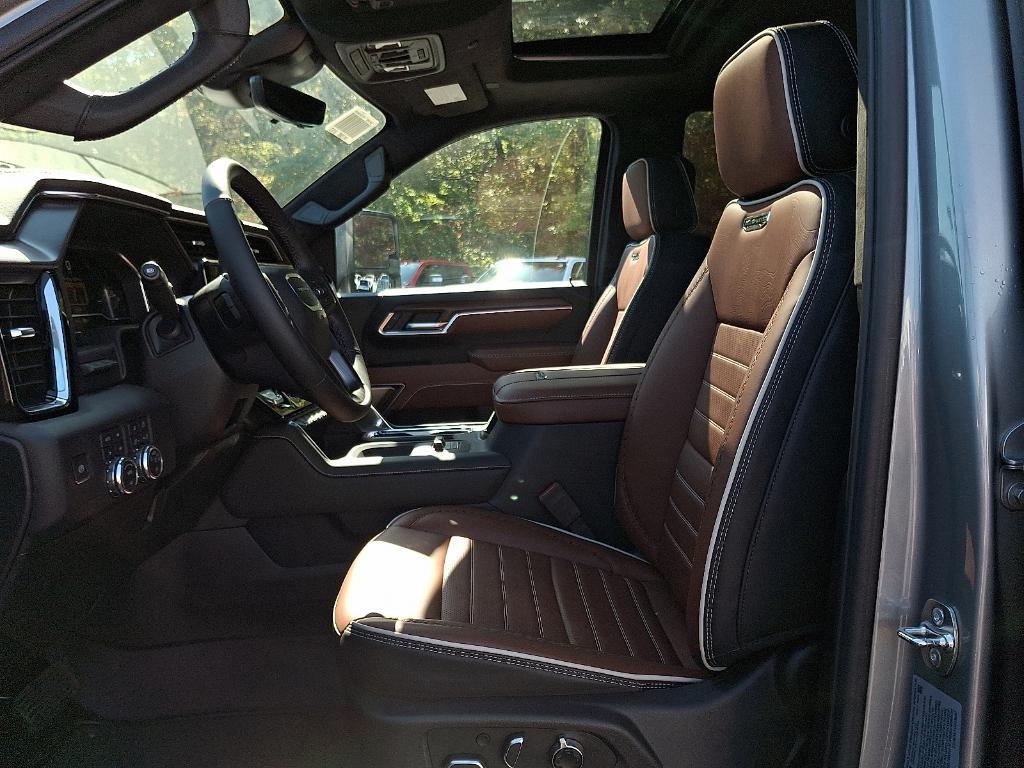 new 2025 GMC Sierra 3500 car, priced at $98,300