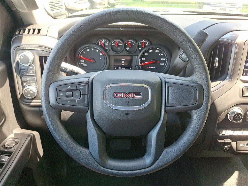 new 2025 GMC Sierra 1500 car, priced at $45,680