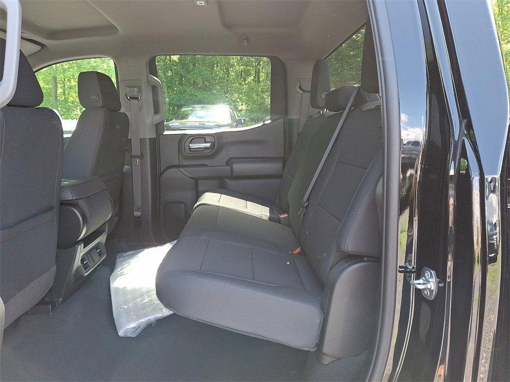 new 2025 GMC Sierra 1500 car, priced at $45,680