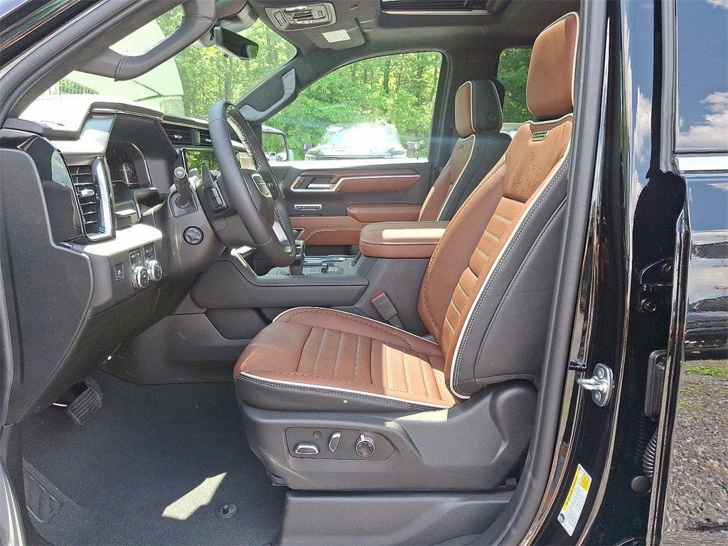 new 2025 GMC Sierra 1500 car, priced at $77,555