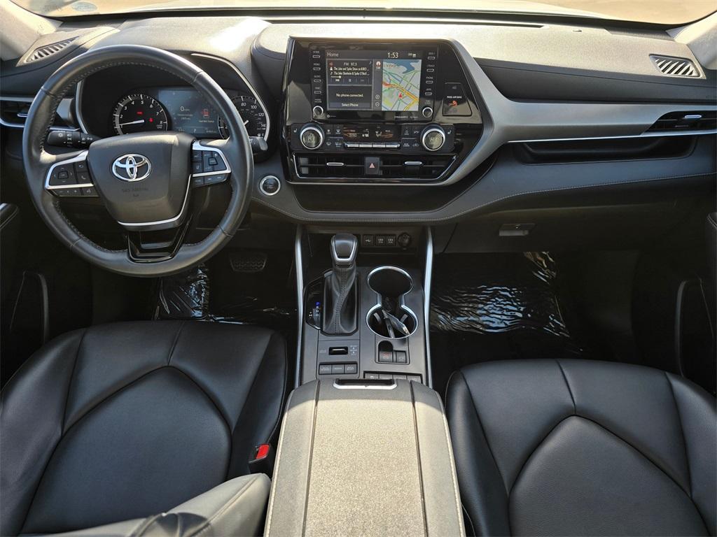 used 2021 Toyota Highlander car, priced at $35,648