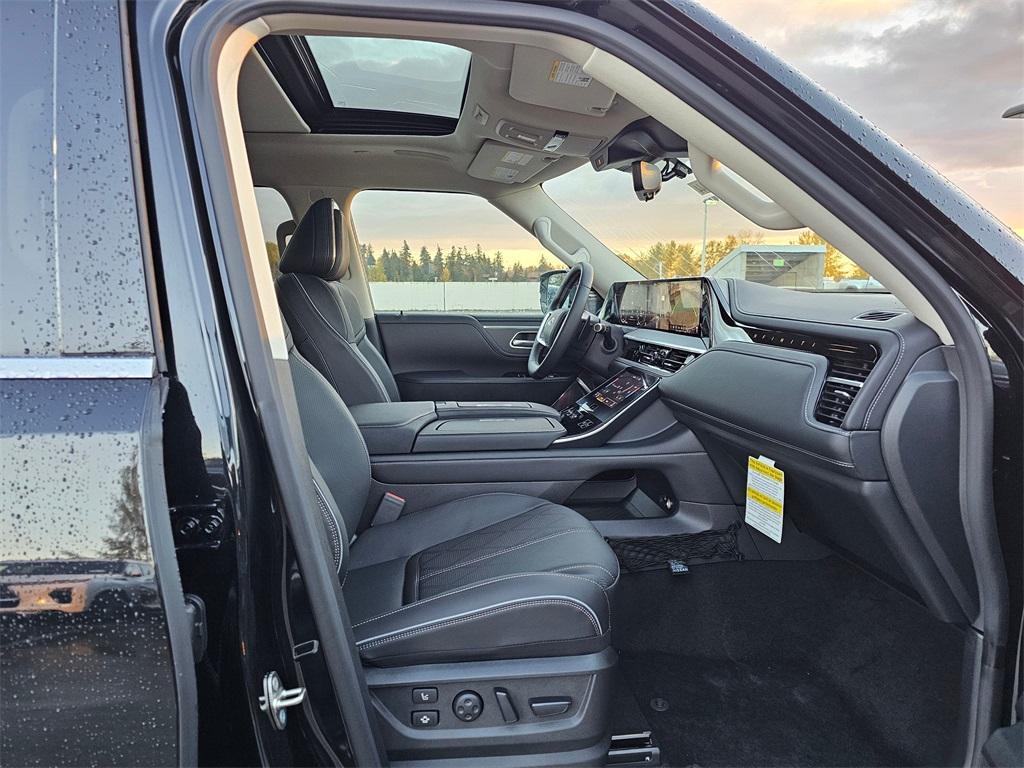 new 2025 INFINITI QX80 car, priced at $104,305