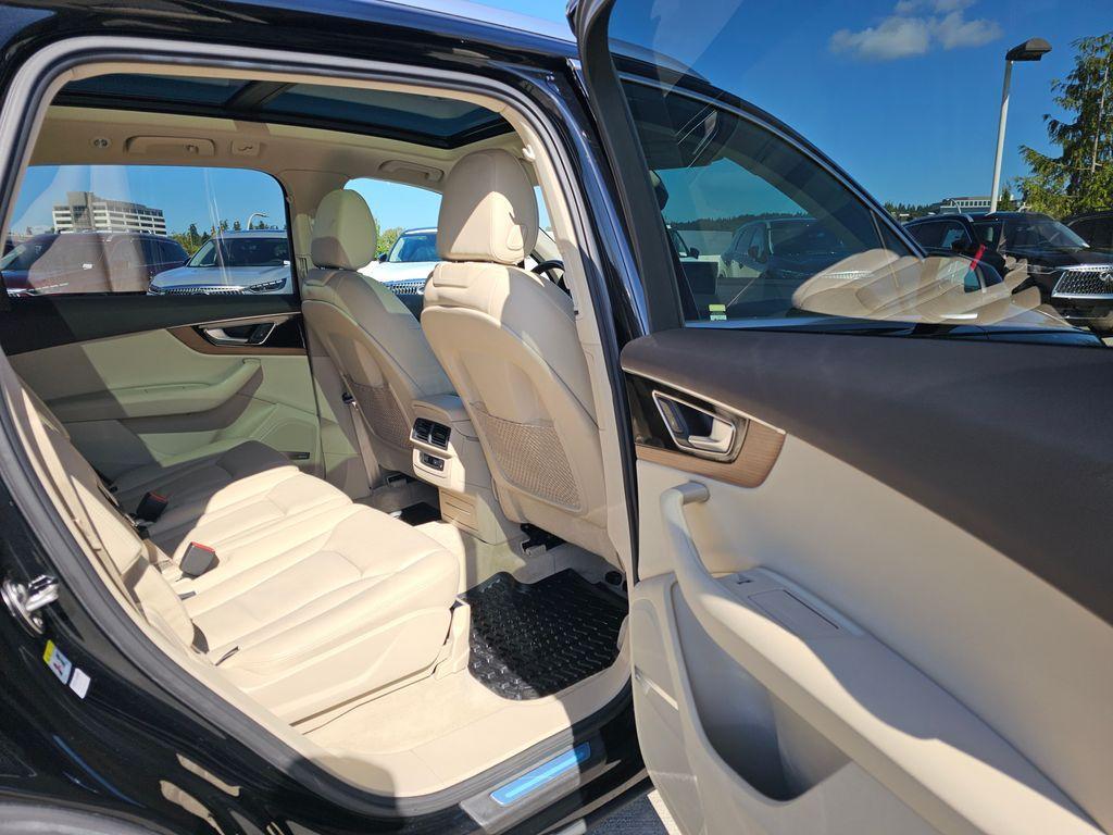 used 2017 Audi Q7 car, priced at $16,212