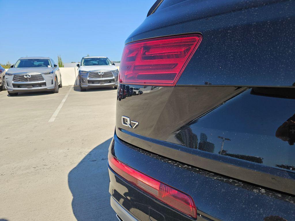 used 2017 Audi Q7 car, priced at $16,212