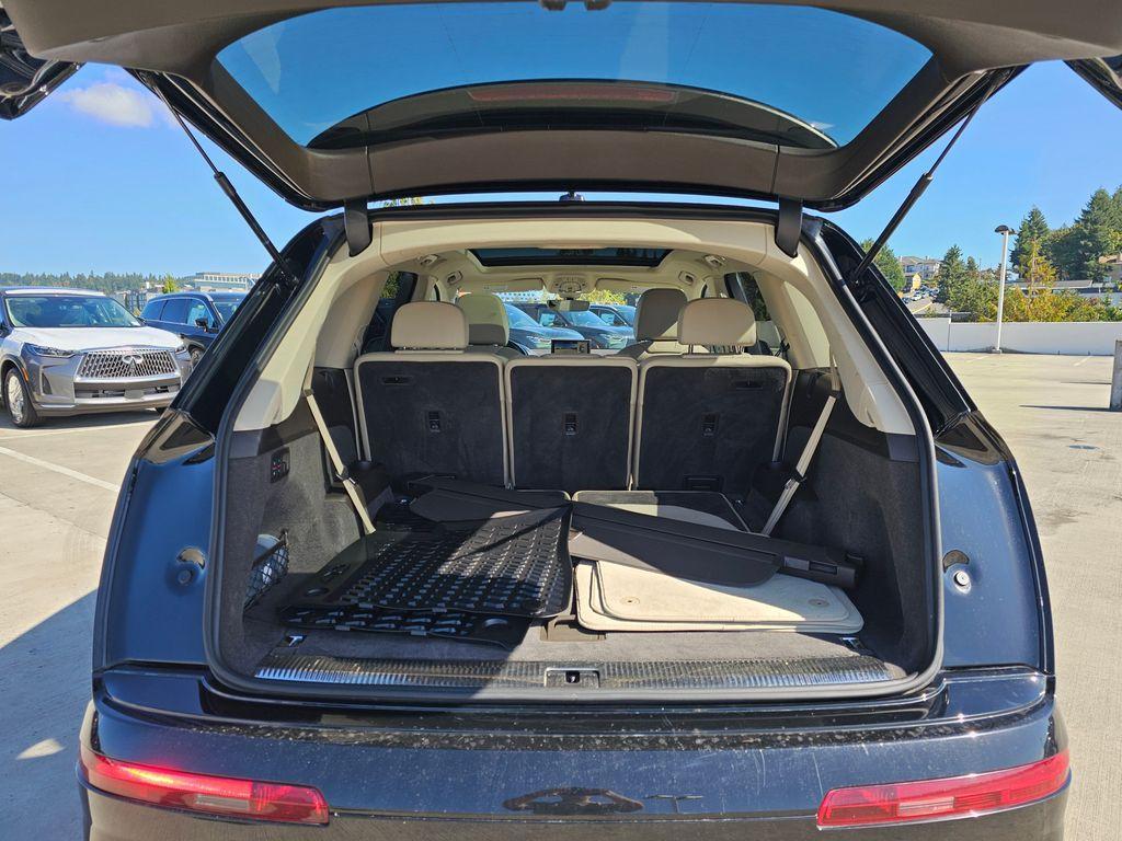 used 2017 Audi Q7 car, priced at $16,212