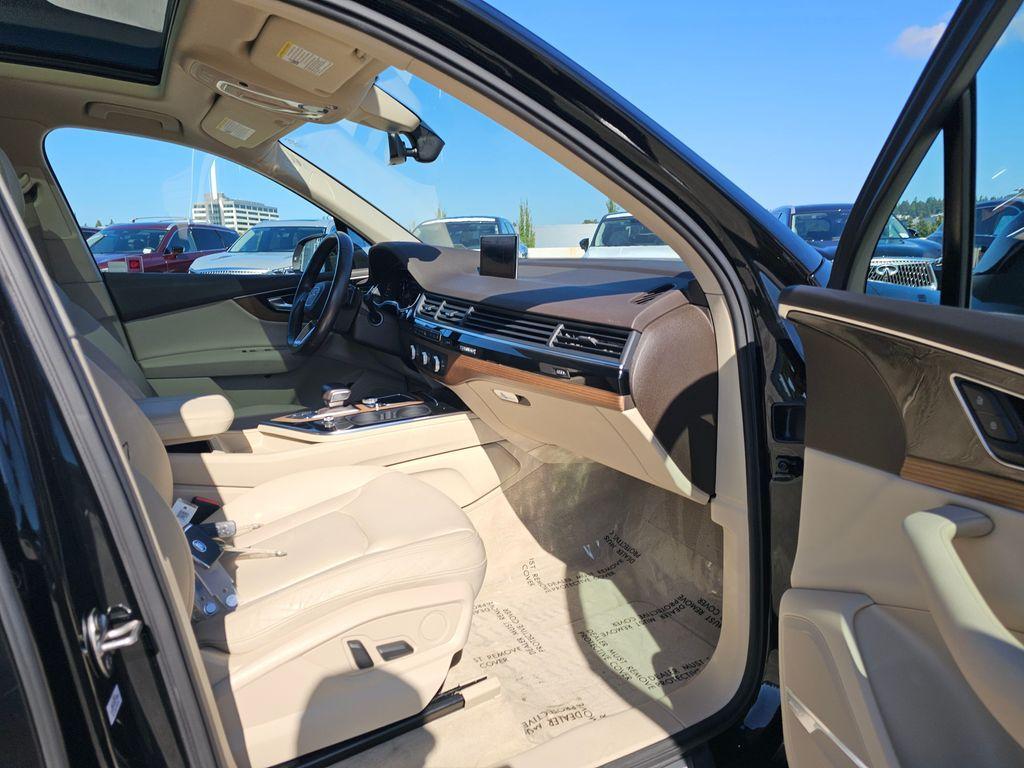 used 2017 Audi Q7 car, priced at $16,212