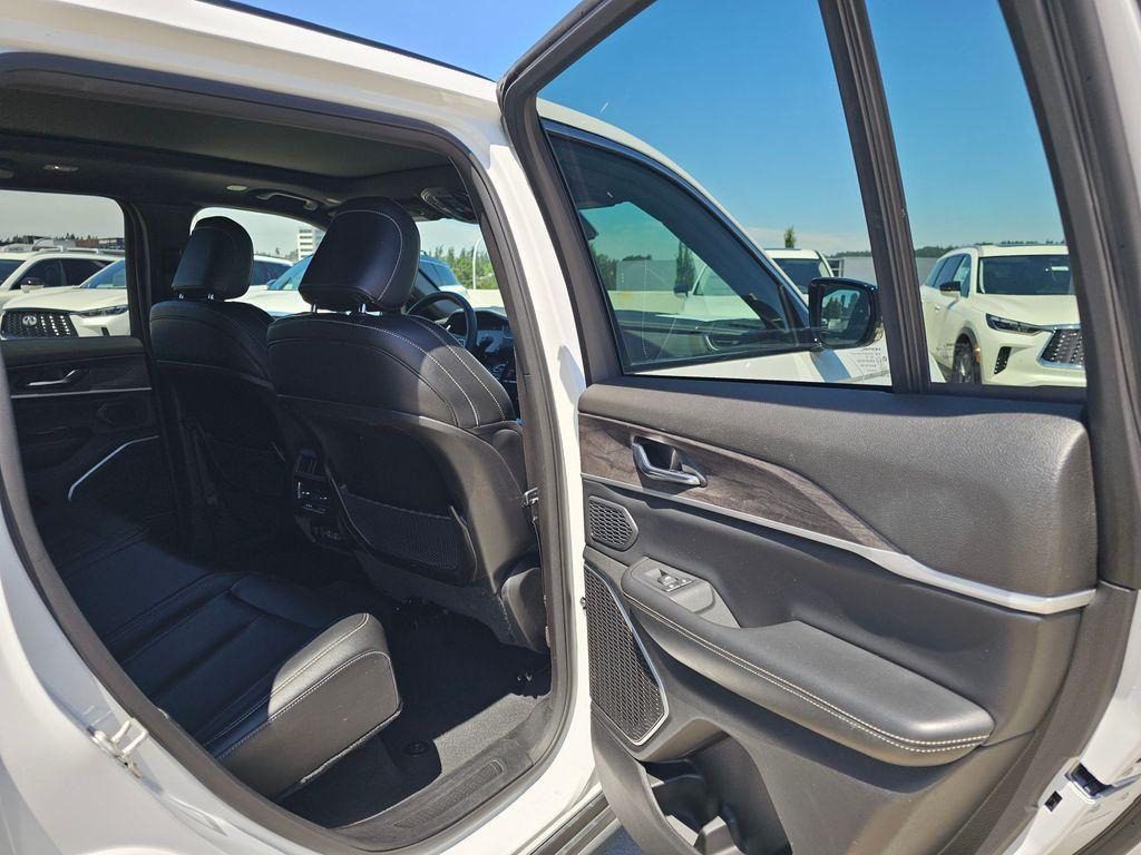 used 2024 Jeep Grand Cherokee 4xe car, priced at $30,991