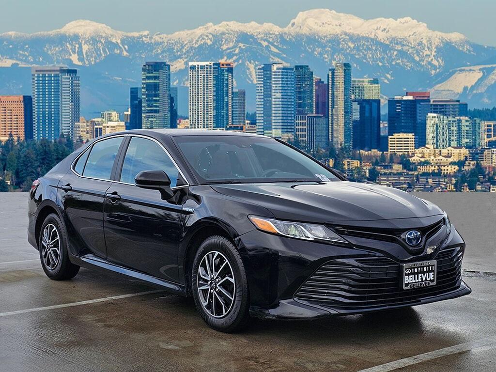 used 2018 Toyota Camry Hybrid car, priced at $22,888