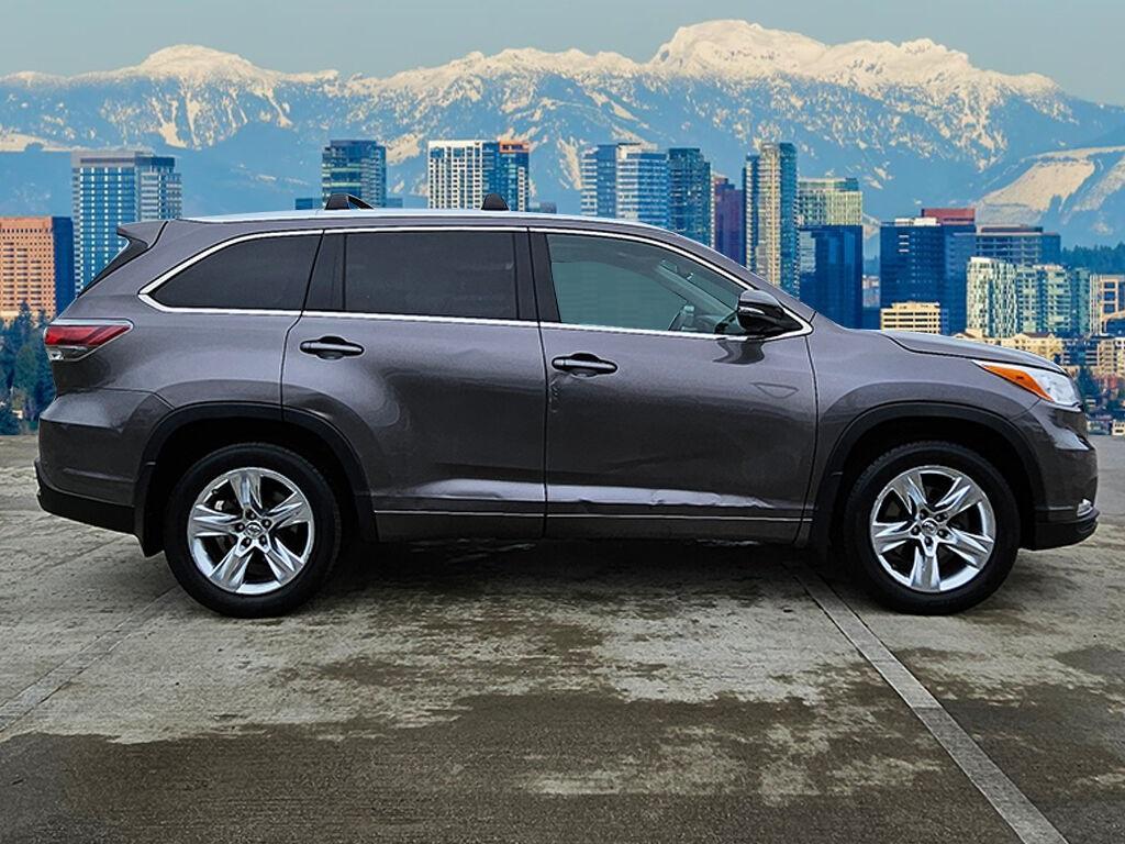 used 2014 Toyota Highlander car, priced at $19,991