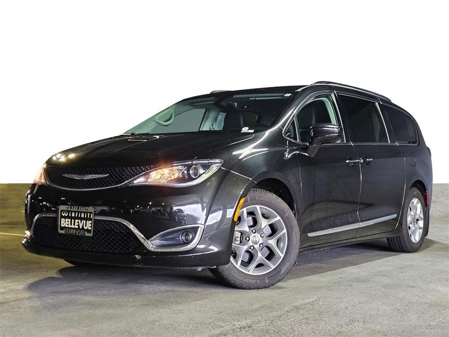 used 2017 Chrysler Pacifica car, priced at $18,888