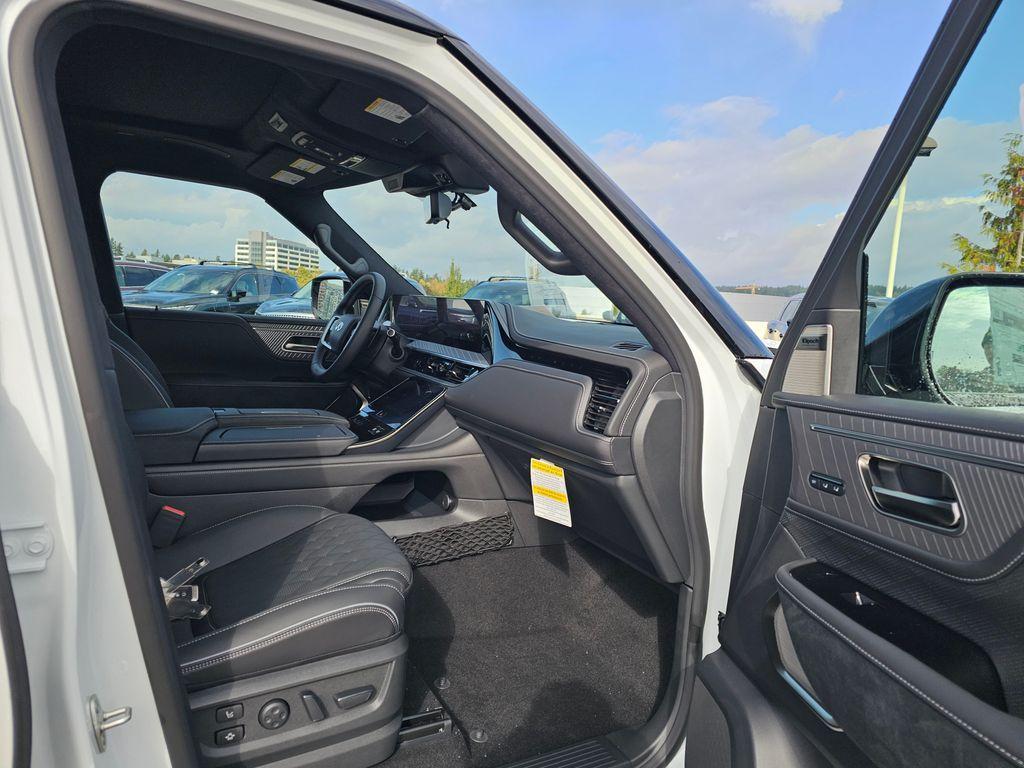 new 2026 INFINITI QX80 car, priced at $117,920