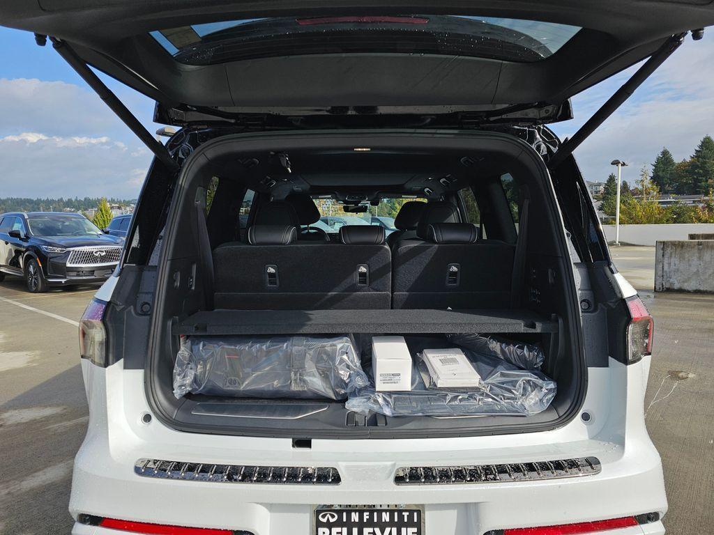 new 2026 INFINITI QX80 car, priced at $117,920