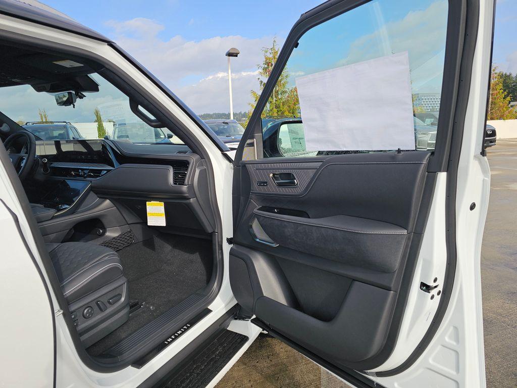 new 2026 INFINITI QX80 car, priced at $117,920