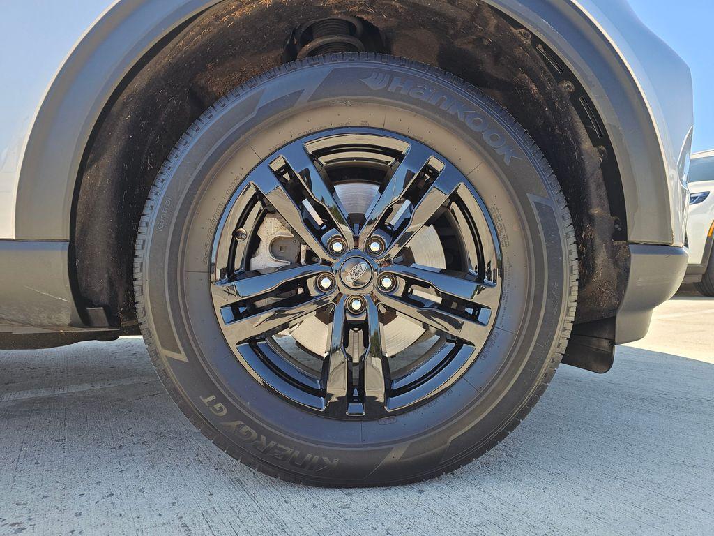 used 2022 Ford Explorer car, priced at $34,991