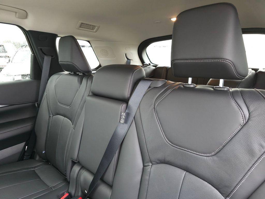 new 2025 INFINITI QX60 car, priced at $51,570