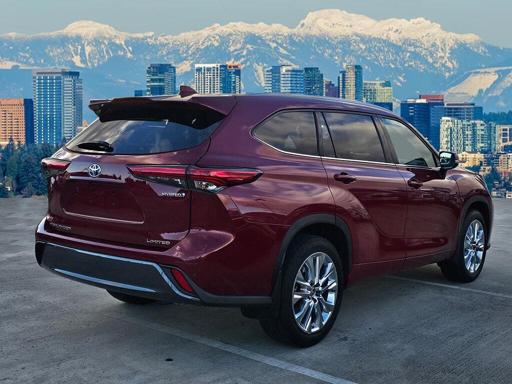 used 2020 Toyota Highlander Hybrid car, priced at $38,333