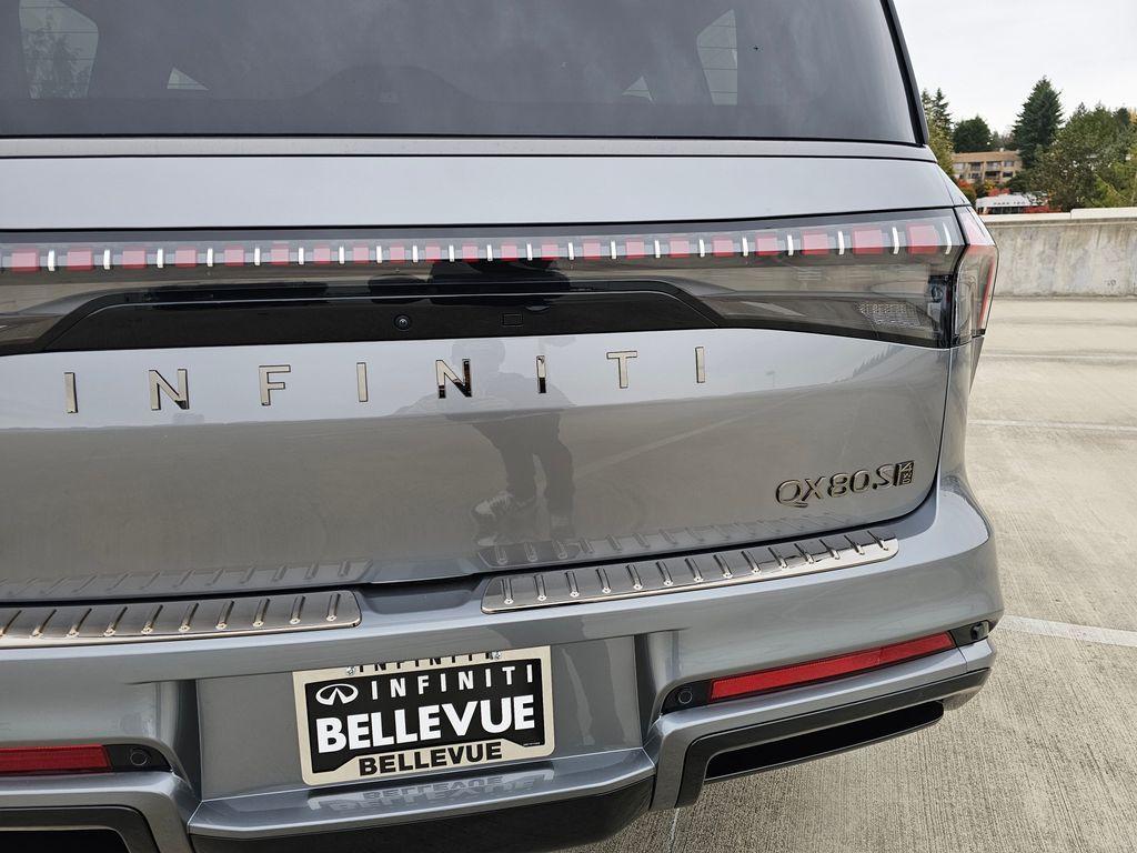 new 2026 INFINITI QX80 car, priced at $107,165