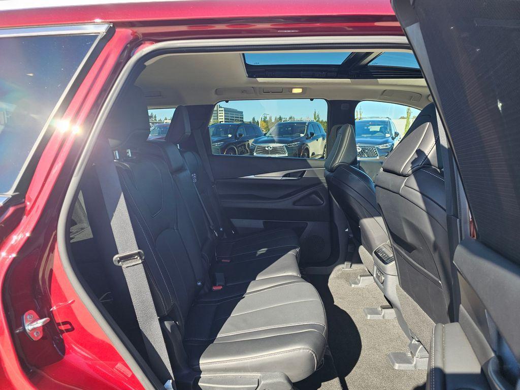 used 2024 INFINITI QX60 car, priced at $43,991