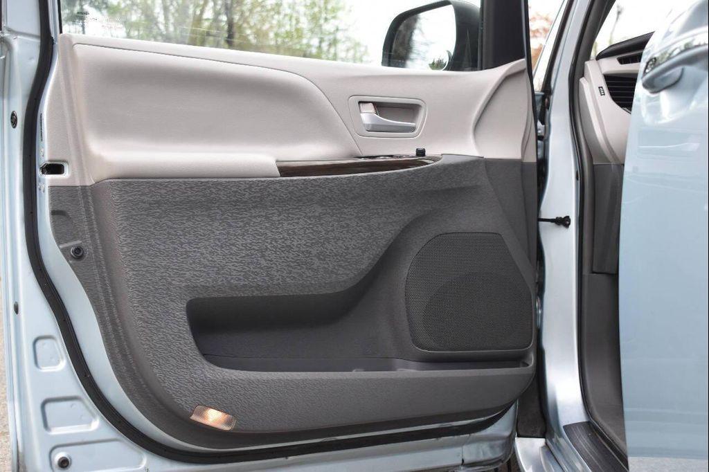 used 2015 Toyota Sienna car