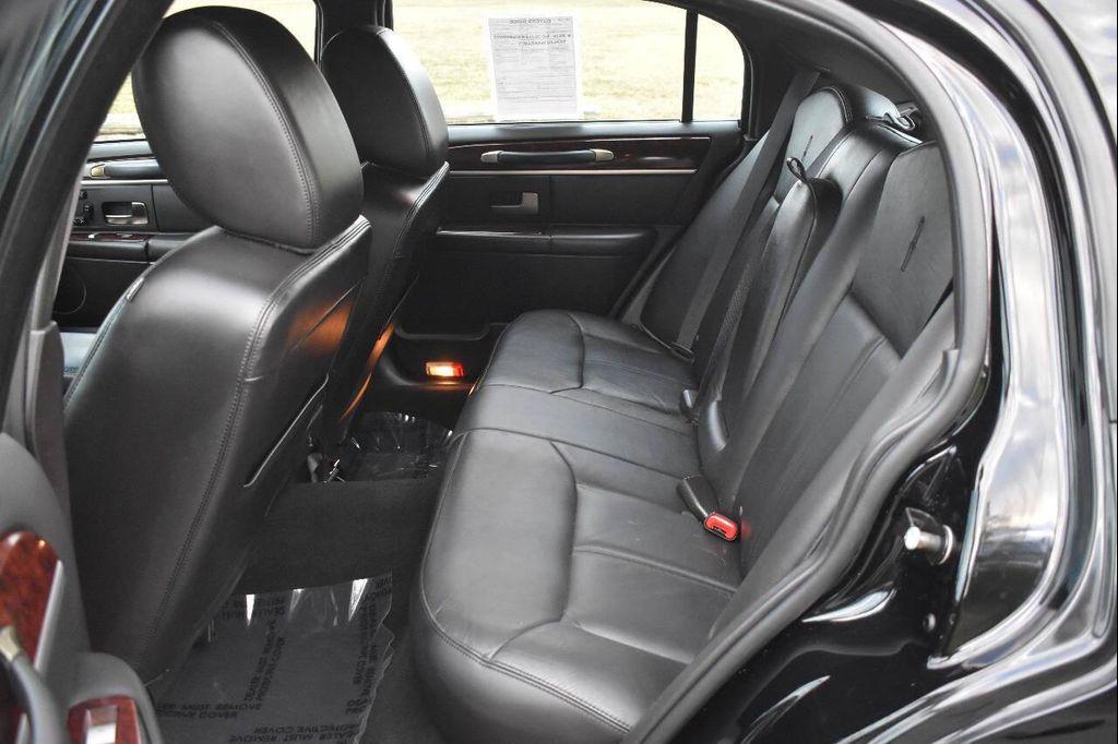 used 2011 Lincoln Town Car car