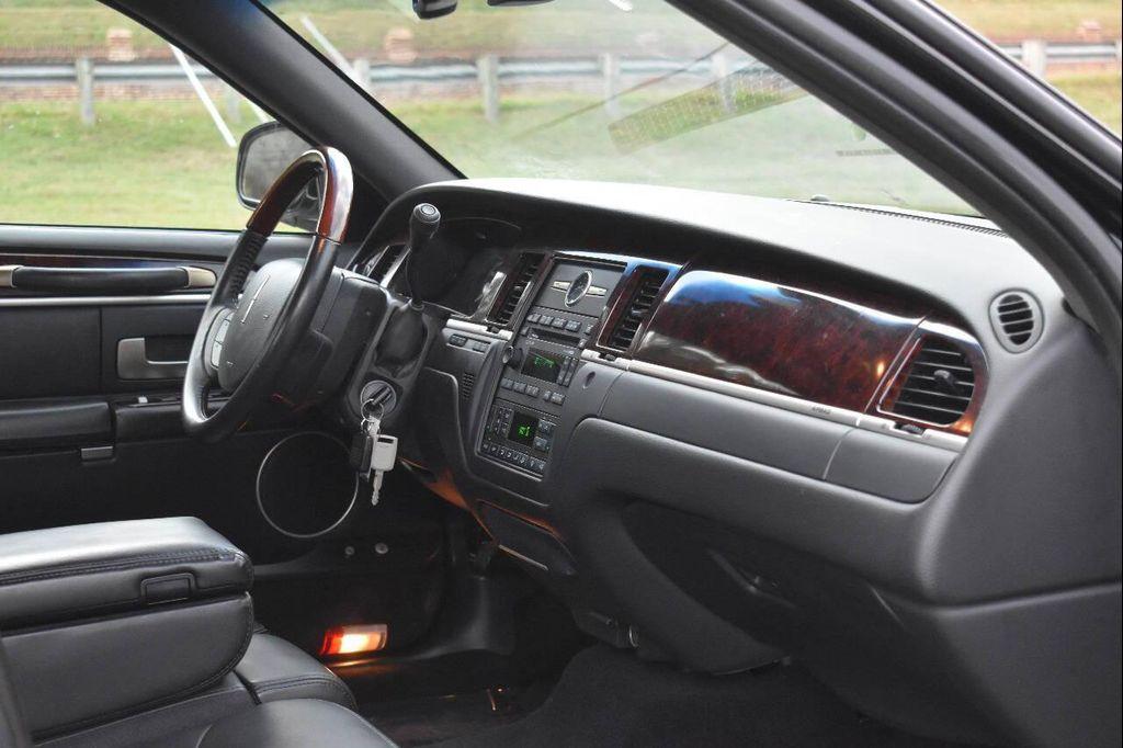 used 2011 Lincoln Town Car car