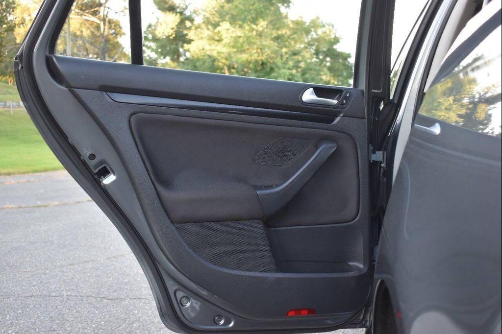 used 2013 Volkswagen Jetta SportWagen car, priced at $5,495