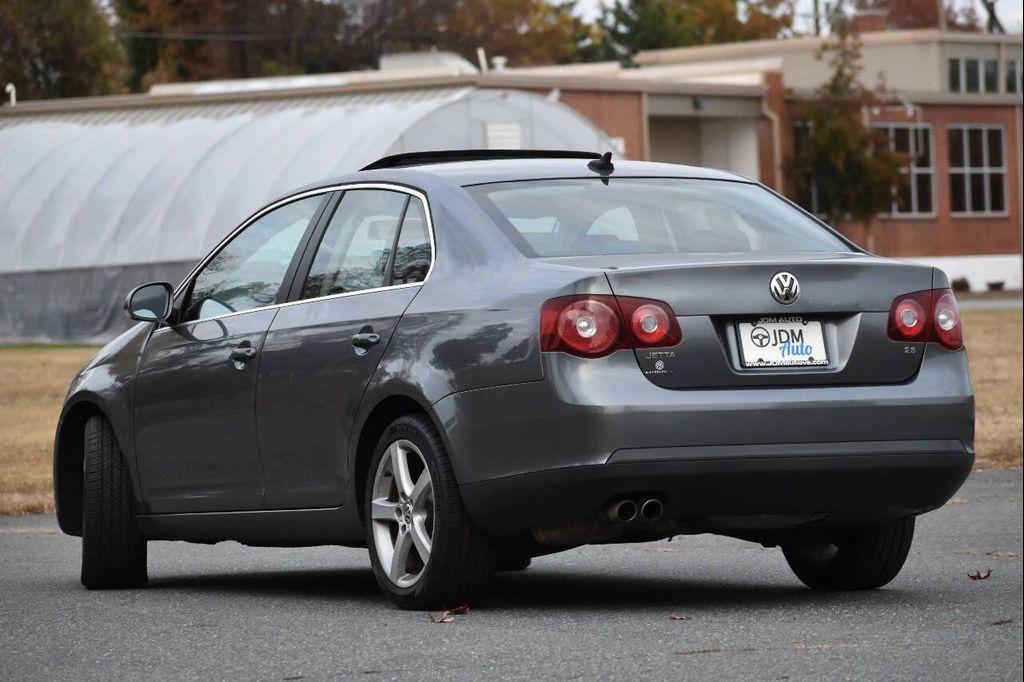 used 2009 Volkswagen Jetta car