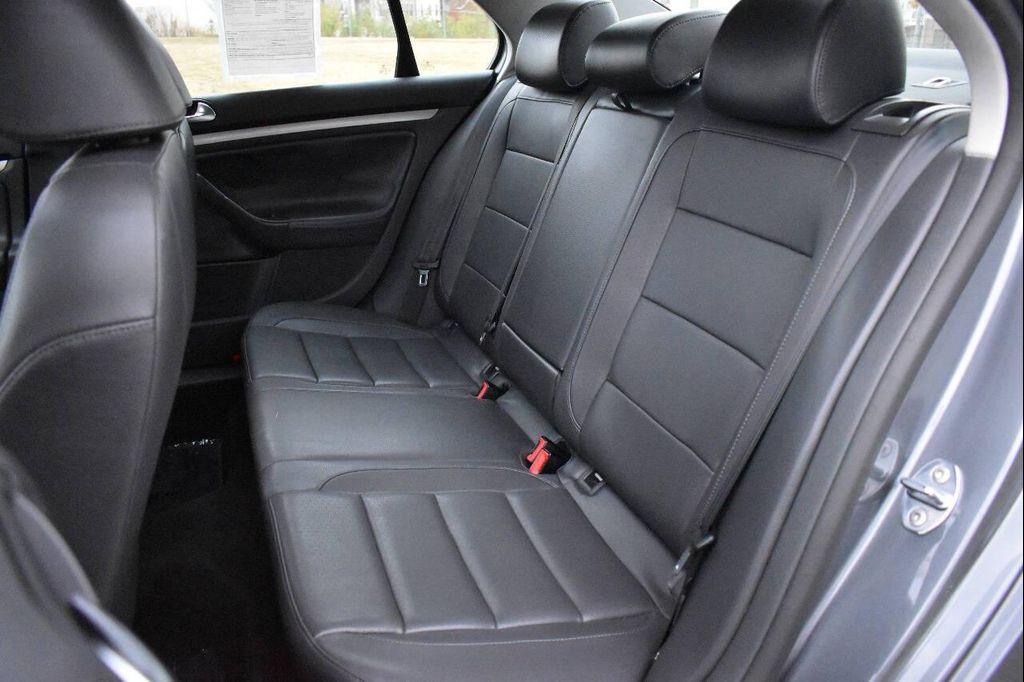 used 2009 Volkswagen Jetta car