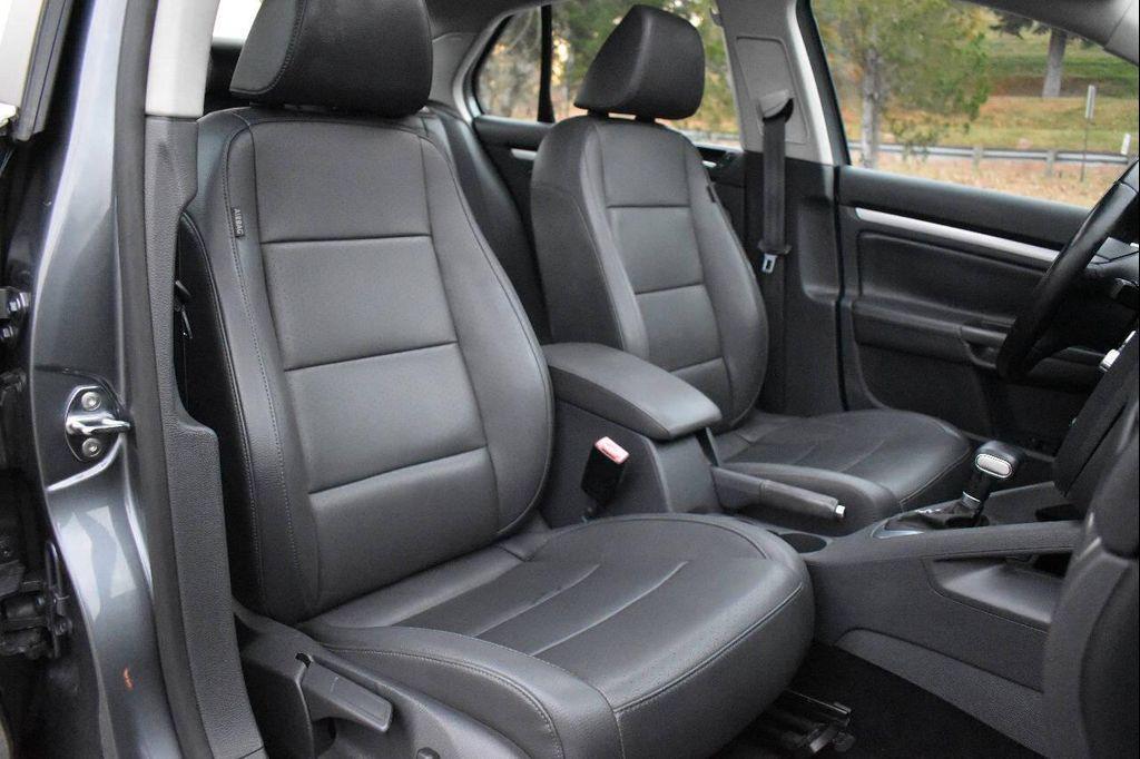 used 2009 Volkswagen Jetta car